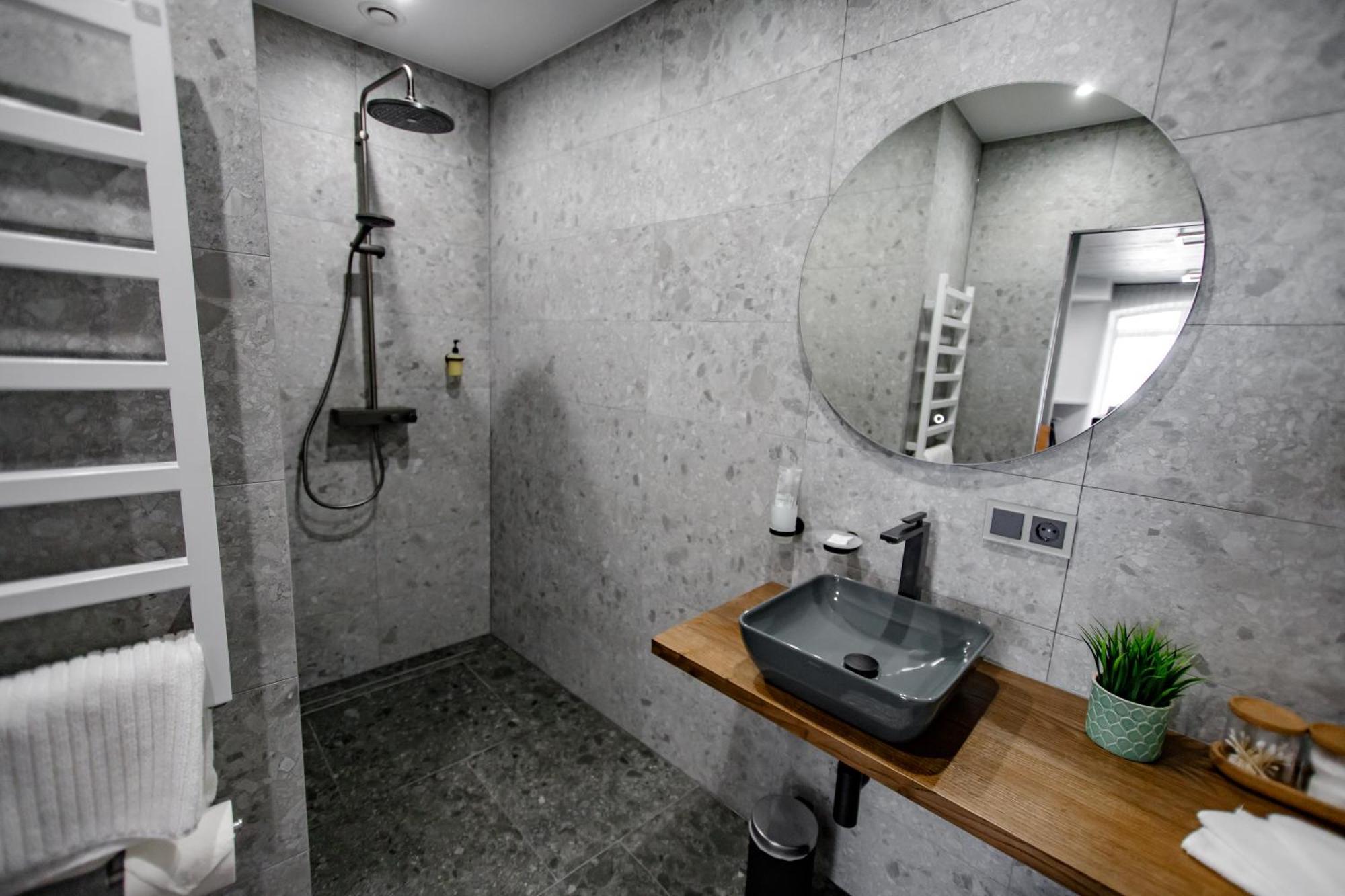 Hales Old Town Urban Apartments Vilnius Bagian luar foto
